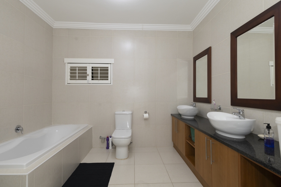 4 Bedroom Property for Sale in West Beach Eastern Cape